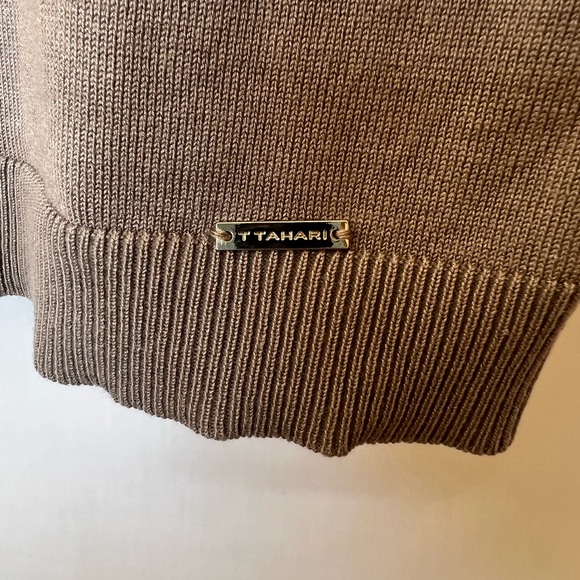 Elie Tahari  Taupe Mock turtle neck shell, Small (Sold at Saks Fifth Ave) - Picture 2 of 3